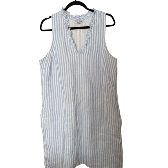 Tommy Bahama Dresses & Skirts - Tommy Bahama Light Blue and White Frayed Edge Top